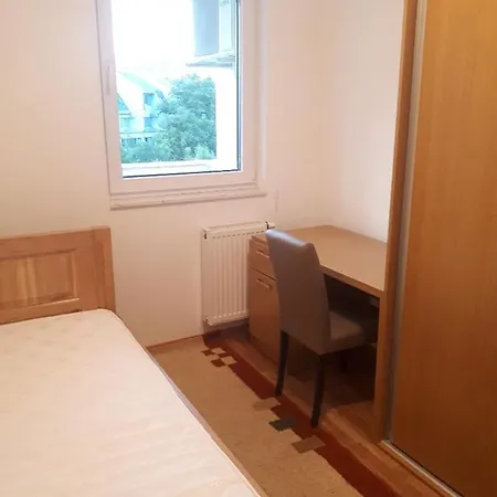 شقة Stan, Sa Garazom, Velicine 64 M2 سراييفو